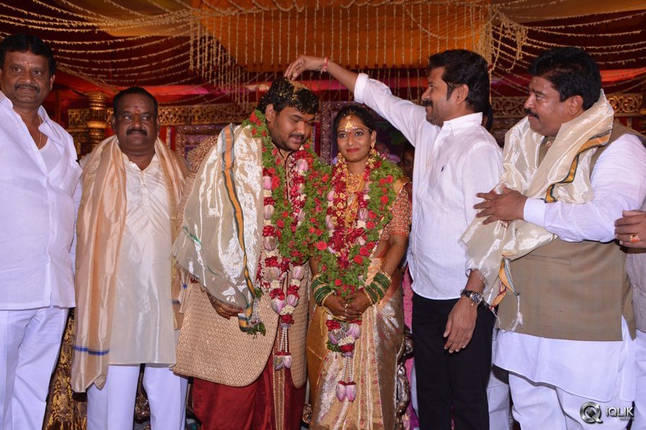 Celebs-at-Chinna-Srisailam-Yadav-Daughter-Wedding